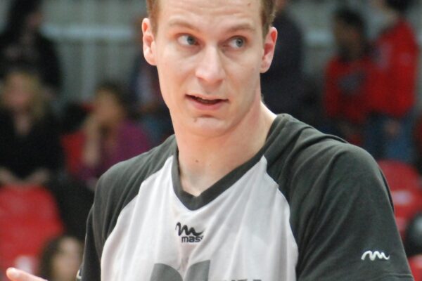 Novica Bjelica: Atlet Voli Berbakat dari Serbia